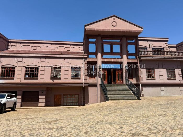 8 Bedroom House for Sale in Hogerty Hill, Harare