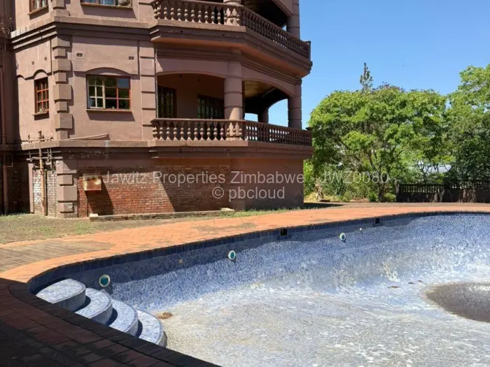 8 Bedroom House for Sale in Hogerty Hill, Harare