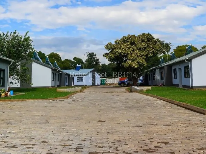 Townhouse/Cluster for Sale in Hillside Byo, Bulawayo