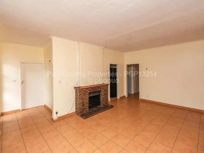 3 Bedroom Cottage/Garden Flat for Sale in Chadcombe, Harare