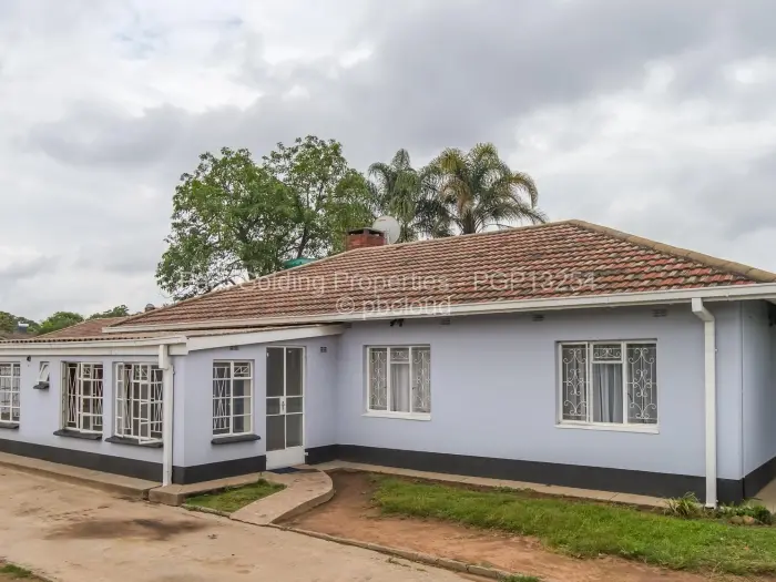 3 Bedroom Cottage/Garden Flat for Sale in Chadcombe, Harare