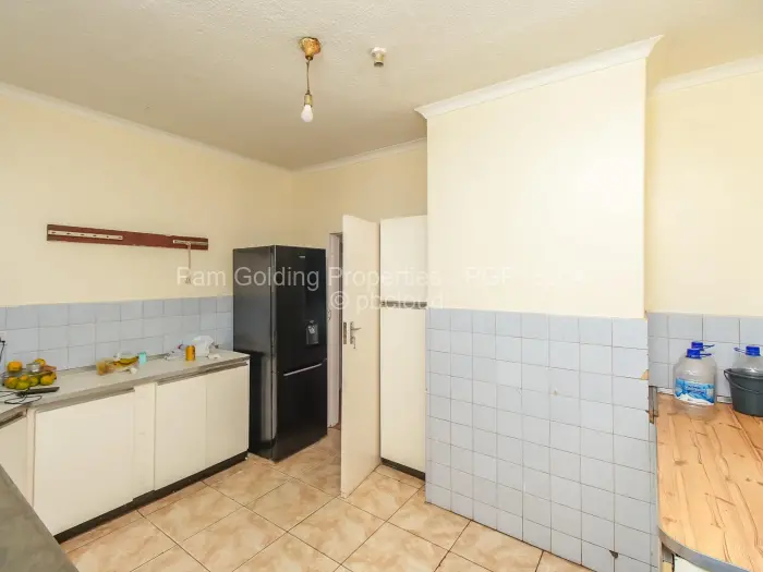 3 Bedroom Cottage/Garden Flat for Sale in Chadcombe, Harare
