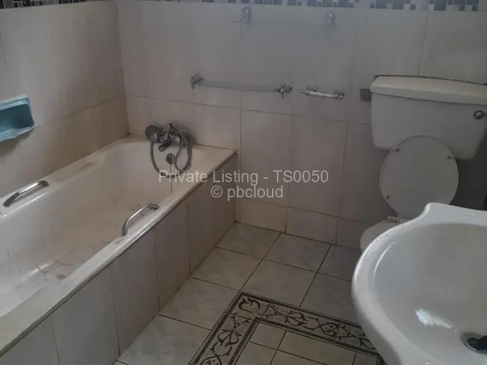 5 Bedroom House to Rent in Milton Park, Harare