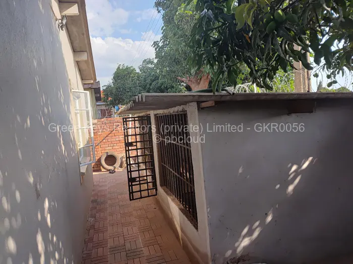 4 Bedroom House to Rent in Kuwadzana, Harare