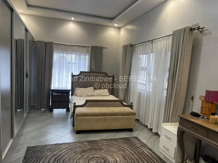 Townhouse/Cluster for Sale in Highlands, Harare