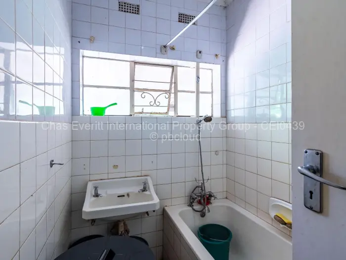 3 Bedroom House for Sale in Upper Hillside, Harare