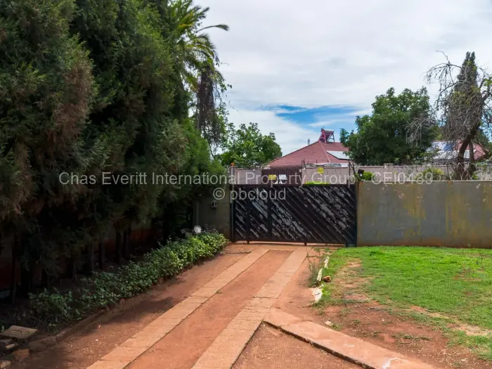 3 Bedroom House for Sale in Upper Hillside, Harare