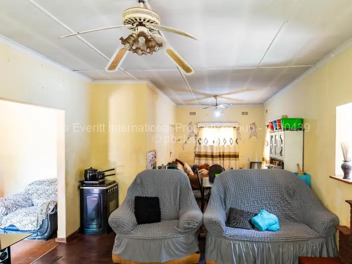 3 Bedroom House for Sale in Upper Hillside, Harare