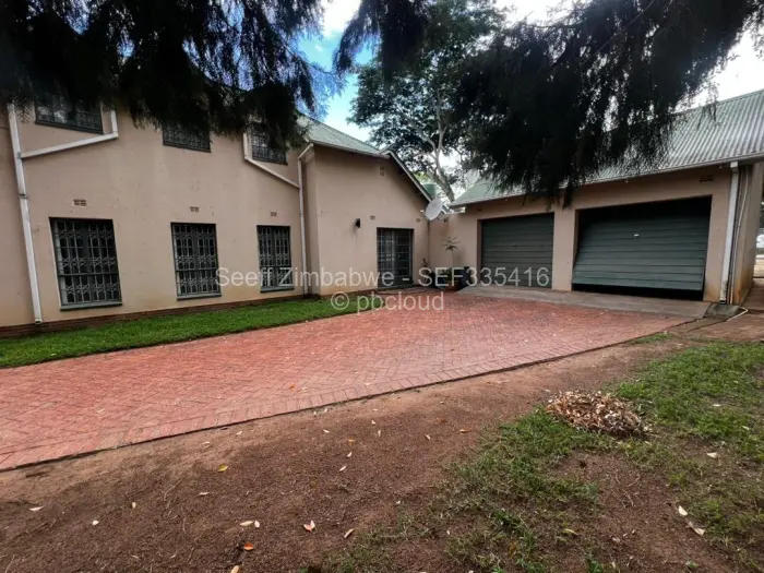 1 Bedroom Cottage/Garden Flat to Rent in Chisipite, Harare