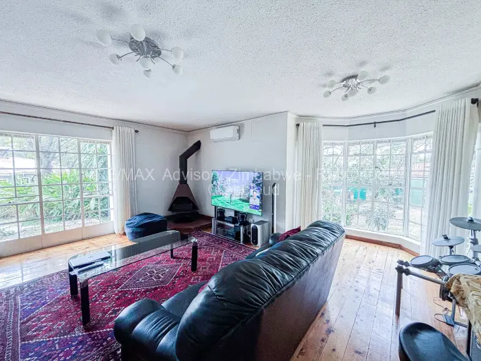 4 Bedroom House for Sale in Chisipite, Harare