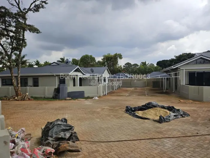 Townhouse/Cluster for Sale in Mount Pleasant, Harare