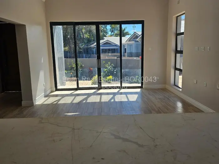 Townhouse/Cluster for Sale in Mount Pleasant, Harare