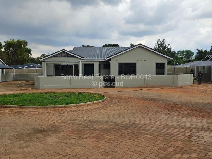 Townhouse/Cluster for Sale in Mount Pleasant, Harare