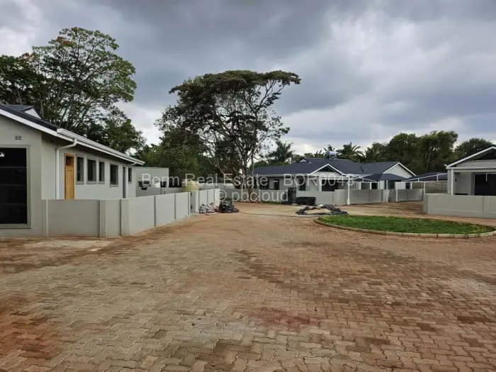 Townhouse/Cluster for Sale in Mount Pleasant, Harare