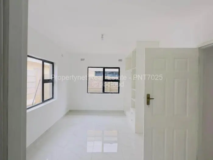 4 Bedroom House for Sale in Damofalls, Damofalls