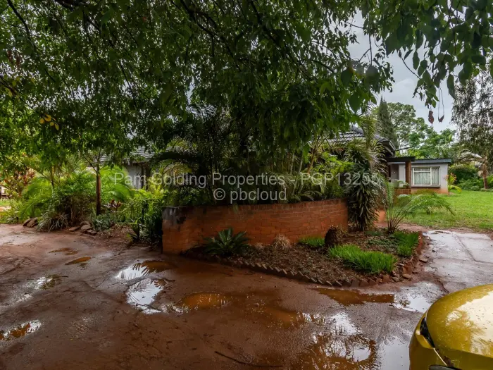4 Bedroom House for Sale in Upper Hillside, Harare