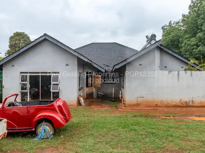 4 Bedroom House for Sale in Upper Hillside, Harare