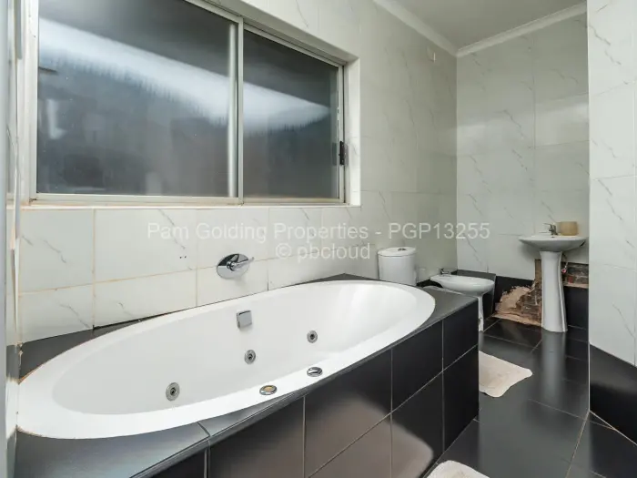 4 Bedroom House for Sale in Upper Hillside, Harare