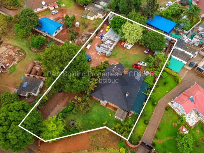 4 Bedroom House for Sale in Upper Hillside, Harare