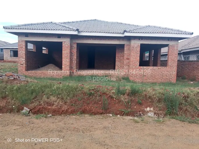 4 Bedroom House for Sale in Glaudina, Harare