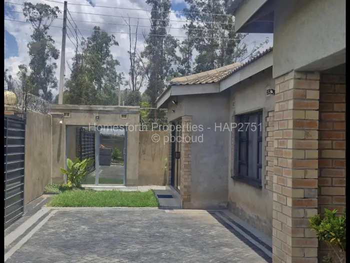 4 Bedroom House for Sale in Glaudina, Harare