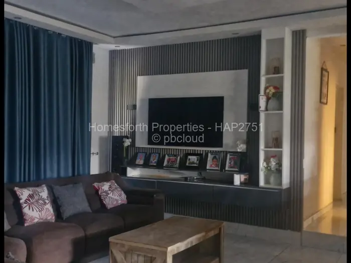 4 Bedroom House for Sale in Glaudina, Harare