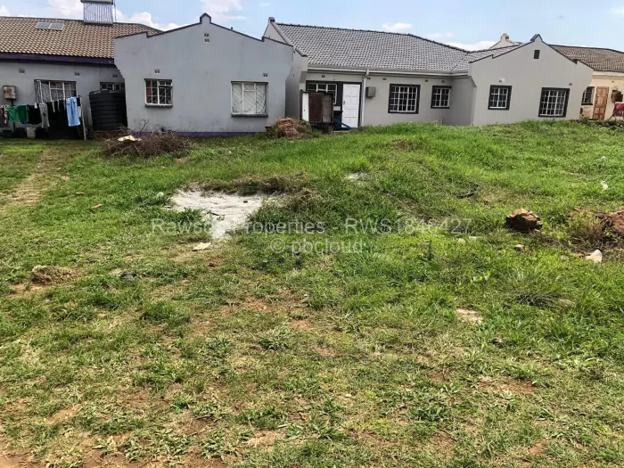 Residential Stand for Sale in Bluff Hill, Harare