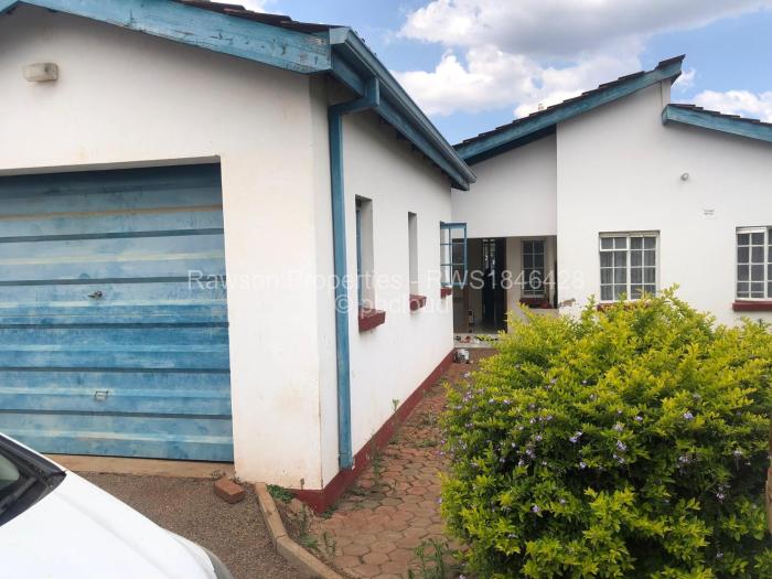 Townhouse/Cluster for Sale in Bluff Hill, Harare