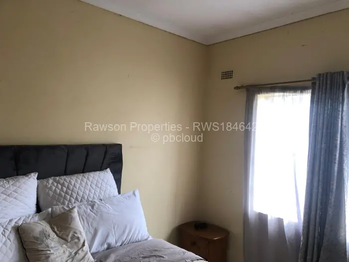 Townhouse/Cluster for Sale in Bluff Hill, Harare