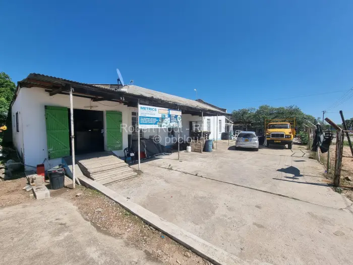 Retail/Shop for Sale in Masvingo, Masvingo
