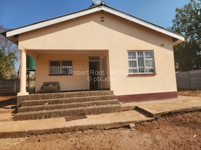 3 Bedroom Cottage/Garden Flat to Rent in Quinnington, Harare