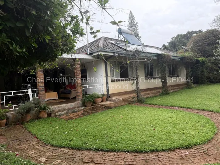 3 Bedroom House for Sale in Matsheumhlope, Bulawayo