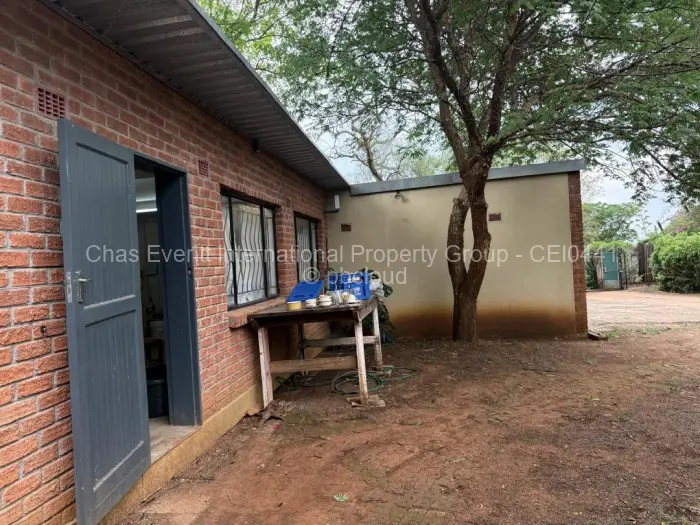 3 Bedroom House for Sale in Matsheumhlope, Bulawayo