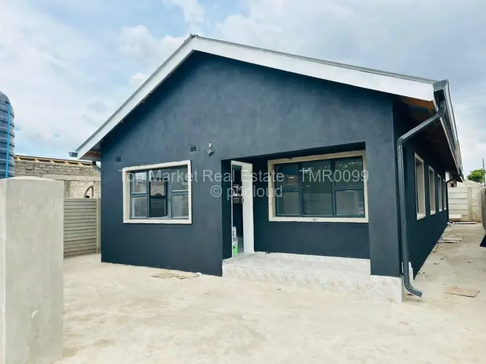 4 Bedroom House for Sale in Damofalls, Damofalls