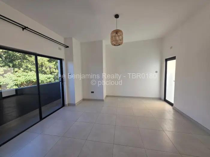 Townhouse/Cluster to Rent in Avondale, Harare