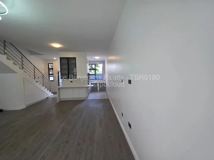 Townhouse/Cluster to Rent in Avondale, Harare