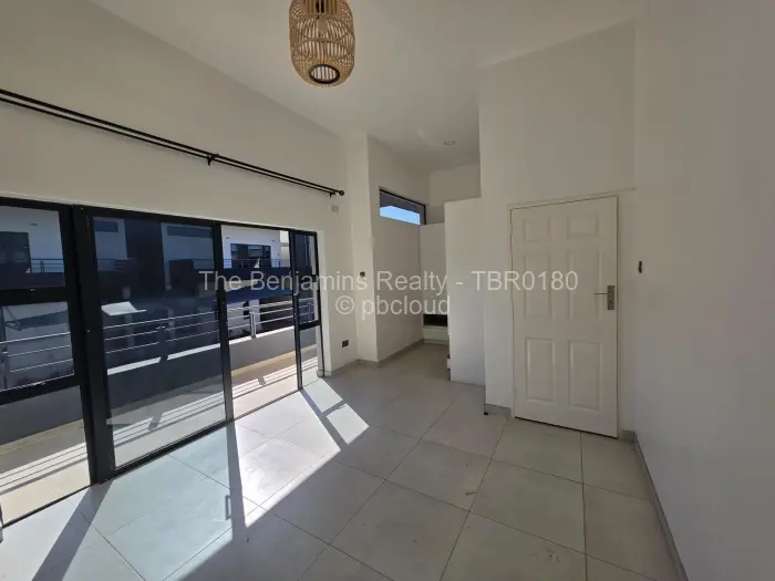 Townhouse/Cluster to Rent in Avondale, Harare