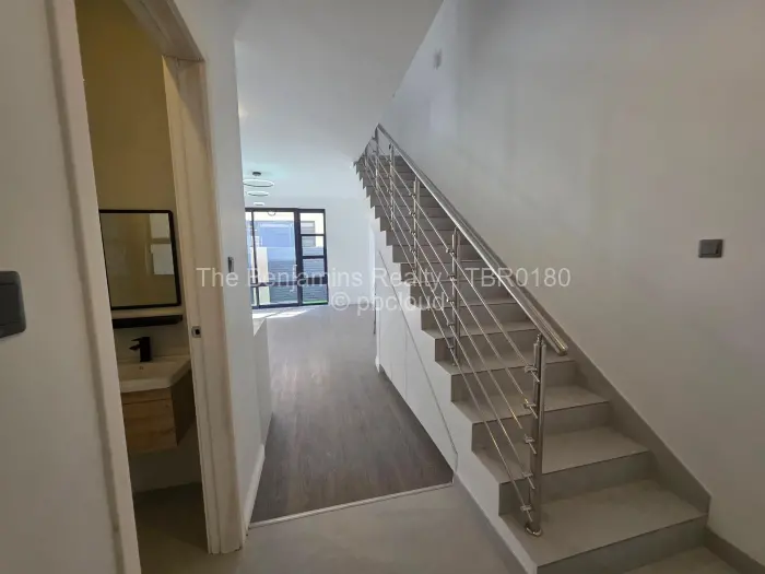 Townhouse/Cluster to Rent in Avondale, Harare