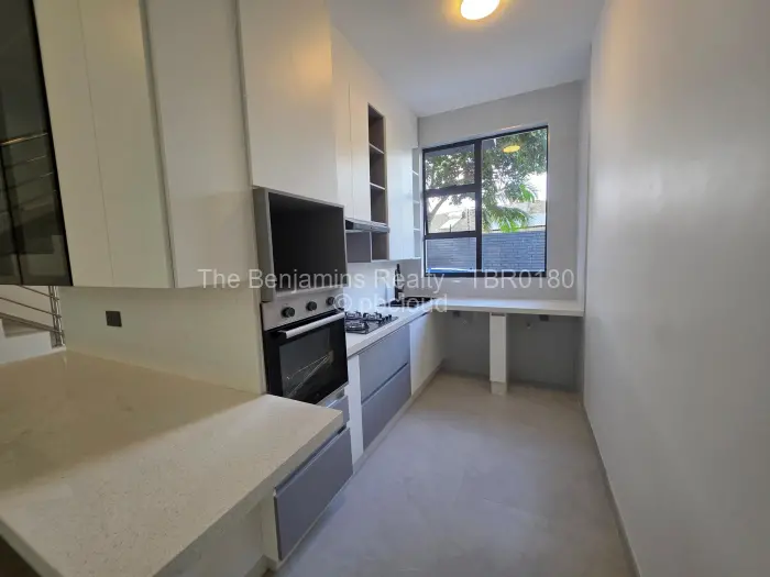 Townhouse/Cluster to Rent in Avondale, Harare