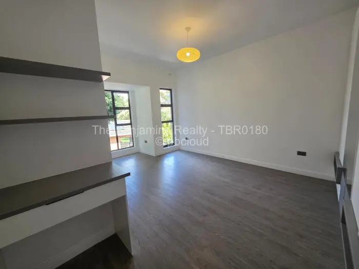 Townhouse/Cluster to Rent in Avondale, Harare