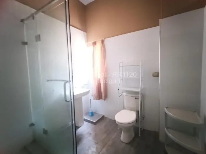 2 Bedroom Cottage/Garden Flat to Rent in Bluff Hill, Harare