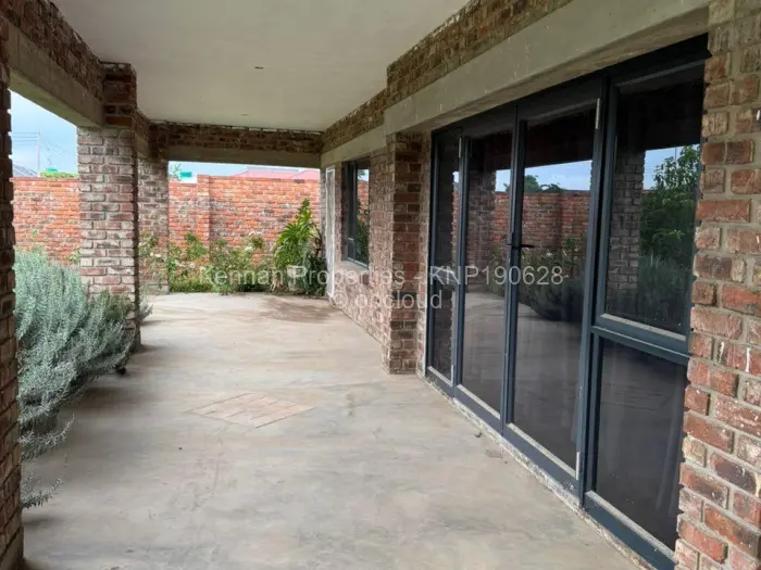 3 Bedroom House for Sale in Rockview, Harare