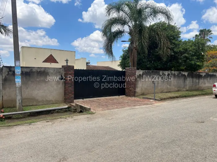4 Bedroom House for Sale in Emerald Hill, Harare