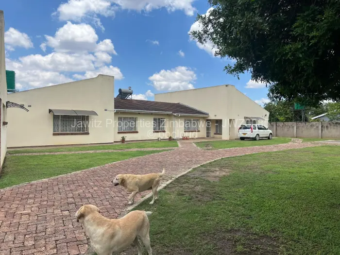 4 Bedroom House for Sale in Emerald Hill, Harare