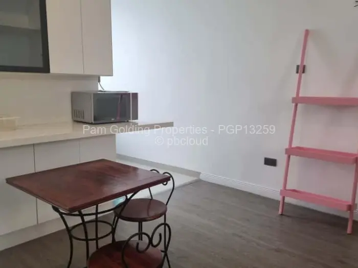 Flat/Apartment to Rent in Borrowdale, Harare