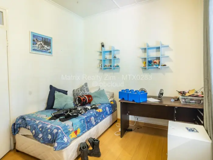 6 Bedroom House for Sale in Chisipite, Harare