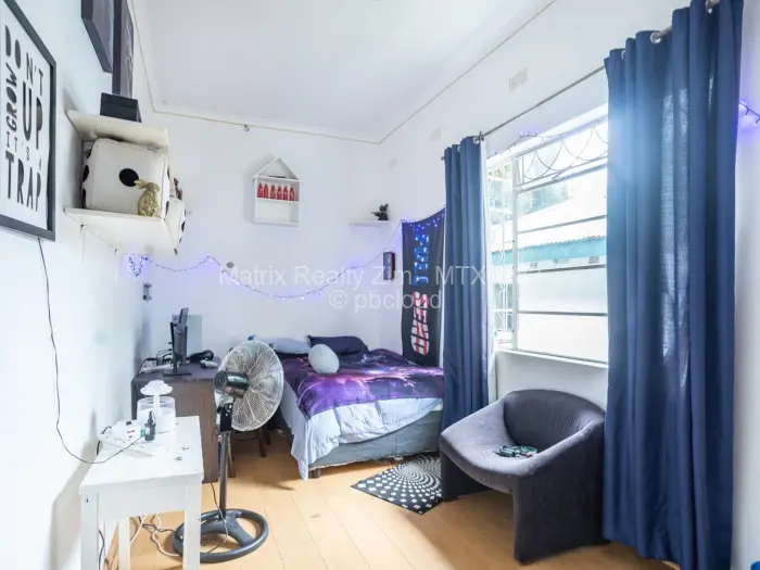 6 Bedroom House for Sale in Chisipite, Harare