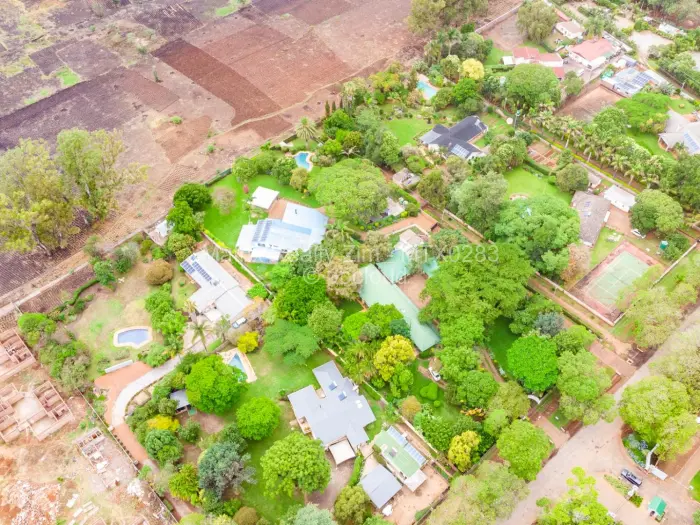 6 Bedroom House for Sale in Chisipite, Harare