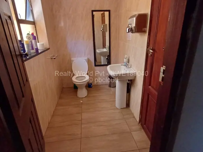 Office to Rent in Avondale