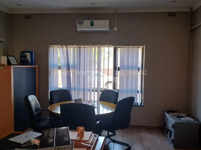 Office to Rent in Avondale